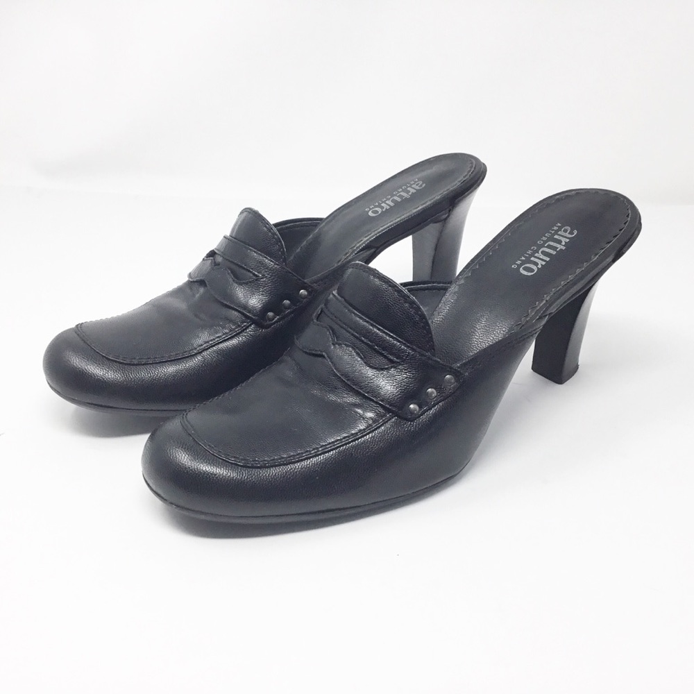 Arturo Chiang Black Leather Mules